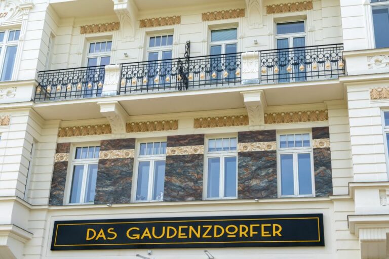 Das Gaudenzdorfer, renovierte Fassade, Meidling, Wien