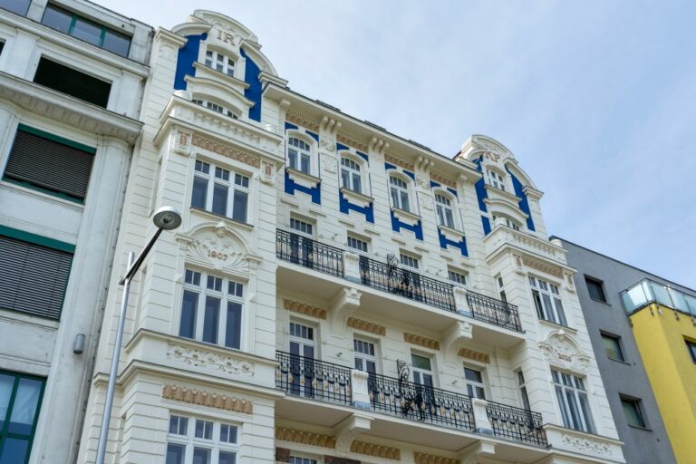 Altbau am Gaudenzdorfer Gürtel, Wien-Meidling