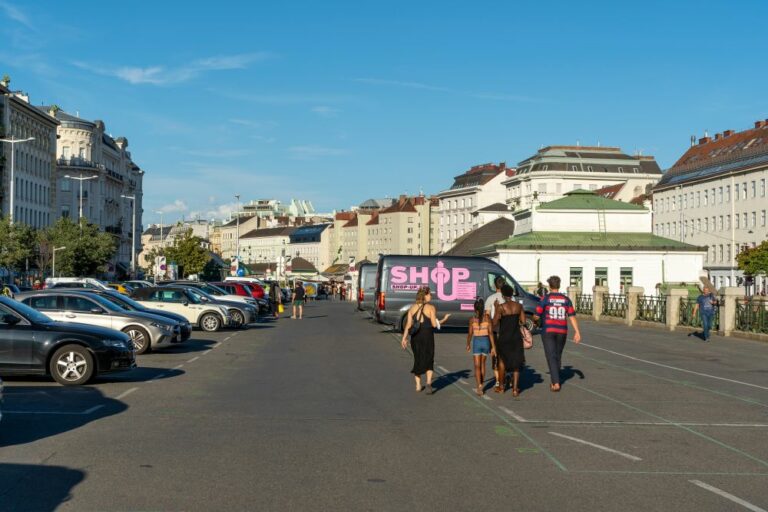 Parkplatz beim Naschmarkt, Wien