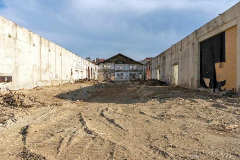 Gösserhalle nach dem Abriss von Dach und Zwischenwänden