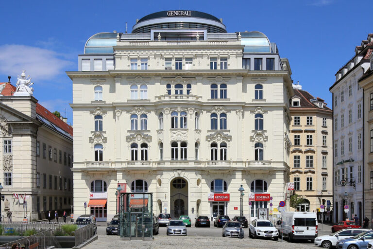 Am Hof 11 mit Dachausbau