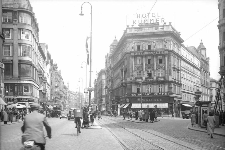 Mariahilferstraße in den 1930ern