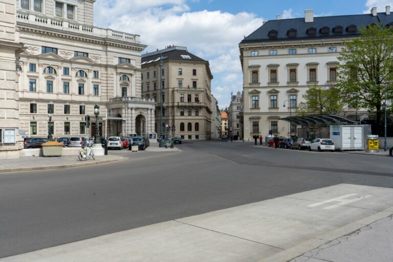 Burgtheater, Straße, Palais Liechtenstein