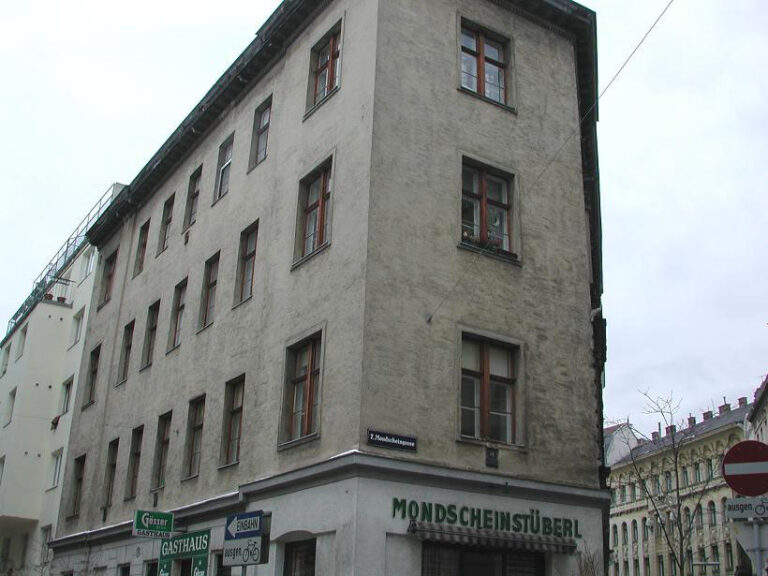 Gebäude an der Ecke Zollergasse/Mondscheingasse