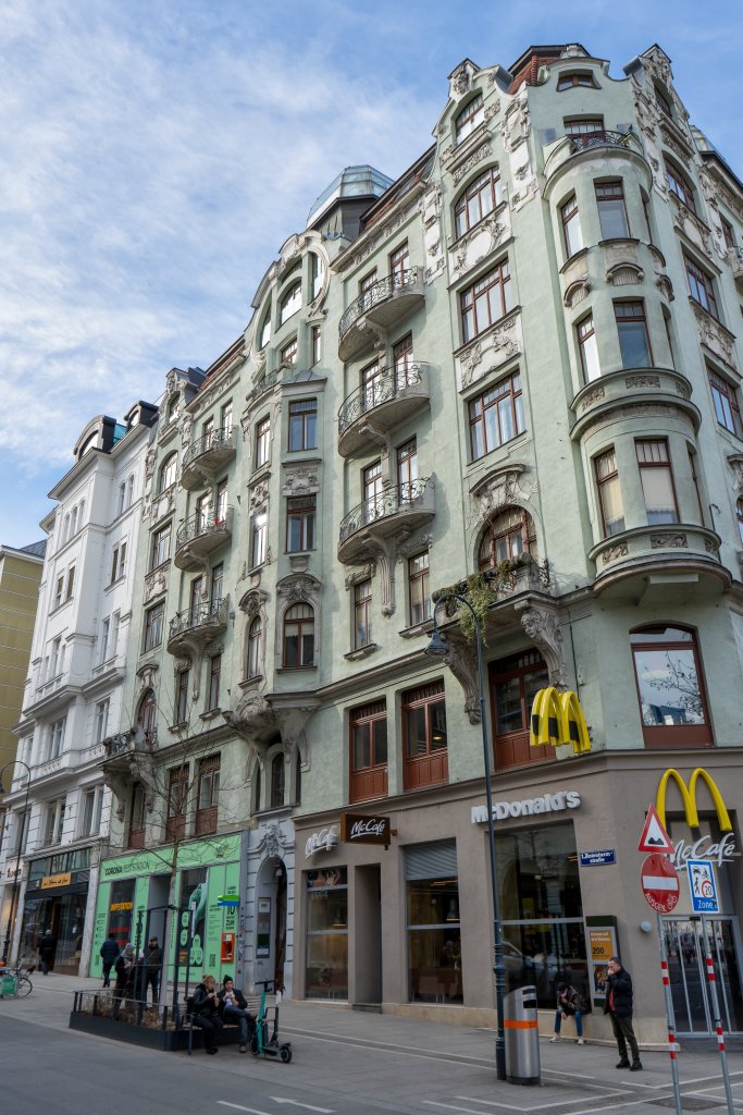 historische Gebäude in der Rotenturmstraße, beim Schwedenplatz