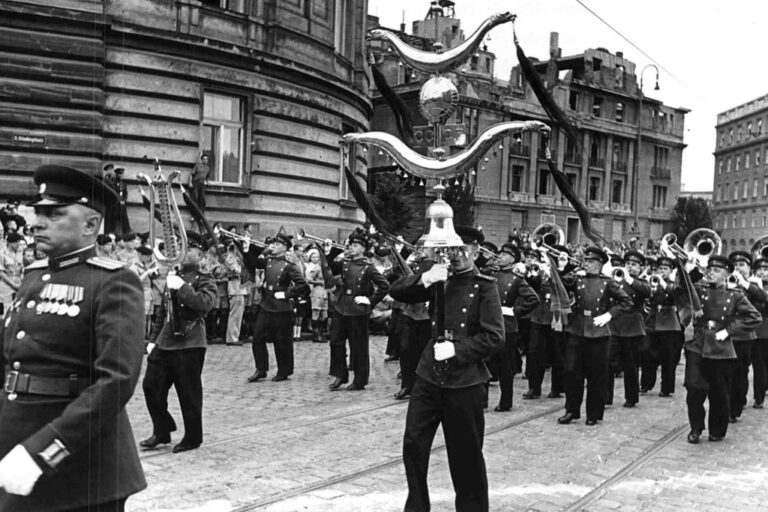 Militärparade in Wien, altes Foto