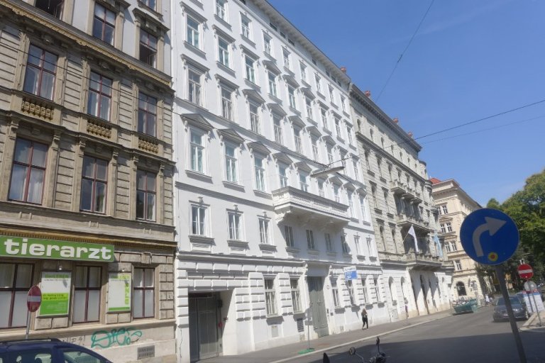 historische Gebäude in Wien, Türkenstraße, Schlickplatz
