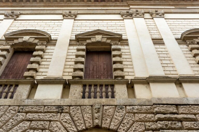 Fassade des Palazzo Thiene in Vicenza, Architekt: Andrea Palladio, Renaissance