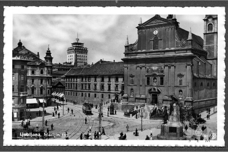 Prešernov trg, Kirche, Straßenbahn, altes Foto