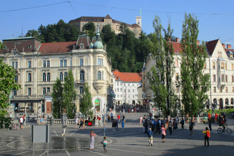 Fußgängerzone im Zentrum von Ljubljana, Prešernov trg