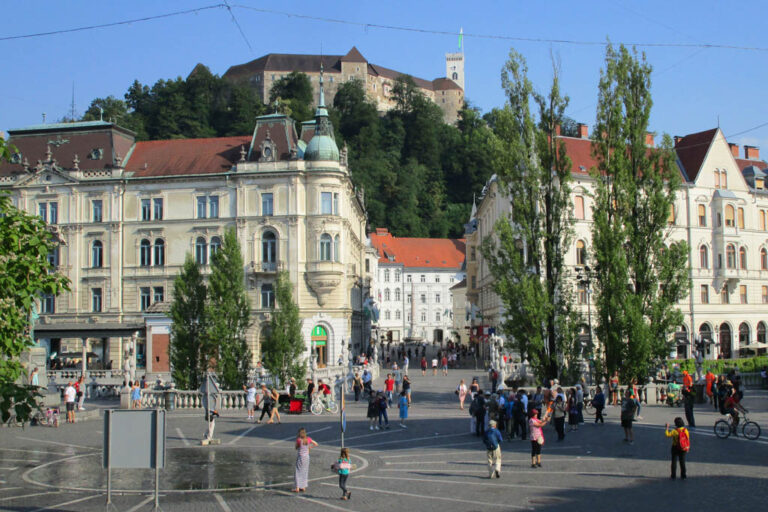 Fußgängerzone im Zentrum von Ljubljana, Prešernov trg