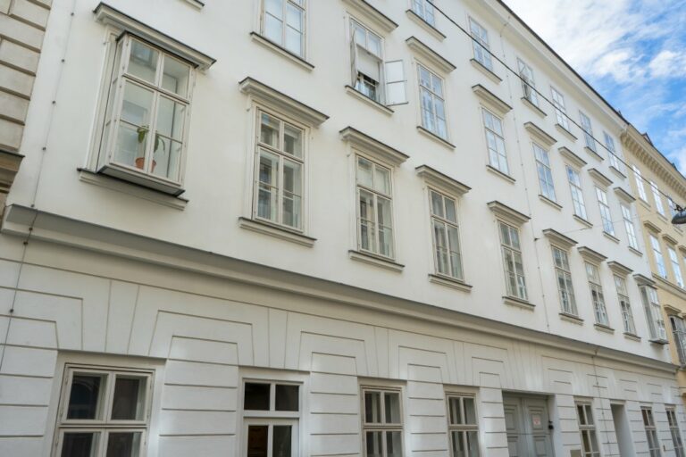Biedermeierhaus in der Sigmundsgasse in Wien-Neubau, renoviert