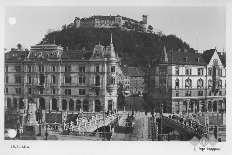 Ljubljana, altes Foto, Brücke, Burg, Straßenbahnen