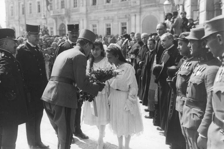 Kaiser Karl I. besucht Piran, Tartini-Platz, historische Aufnahme
