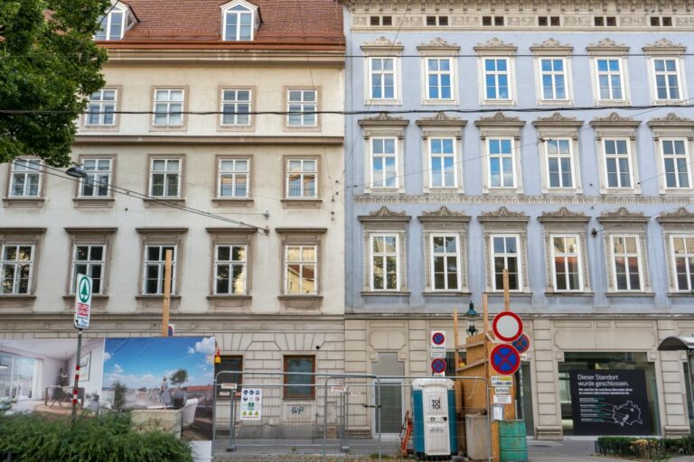 Altbauten in der Wiedner Hauptstraße, Baustelle