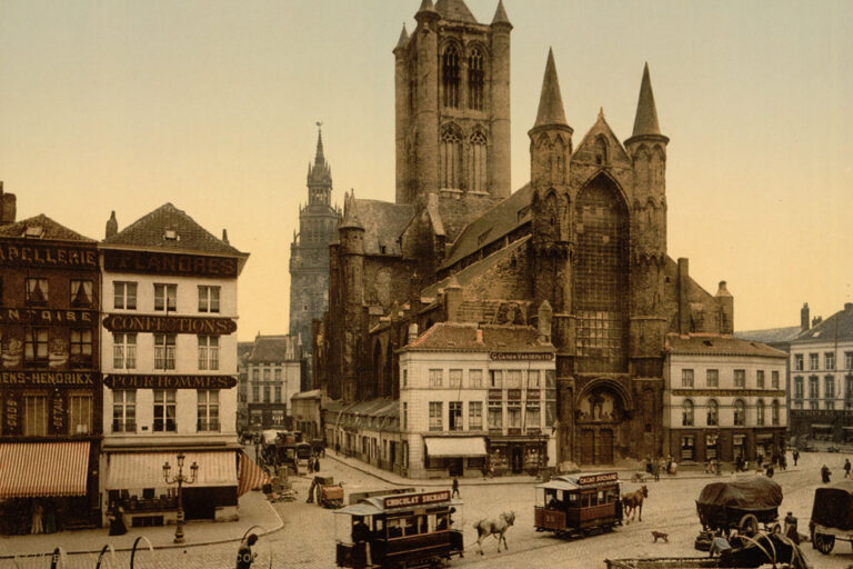 altes Foto einer Kirche in Gent, Pferdestraßenbahnen, Jahrhundertwende