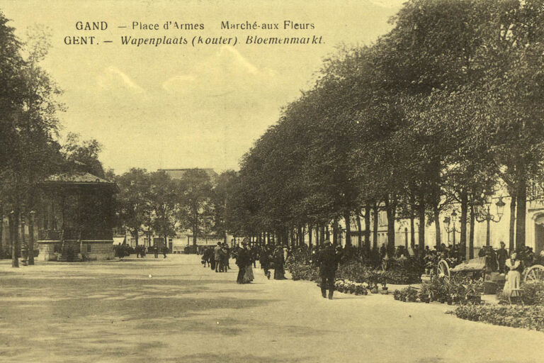 altes Foto eines Platzes, "Gand - Place d'Armes, Marché-aux Fleurs", "Gent - Wapenplaats (kouter), Bloemenmarkt"