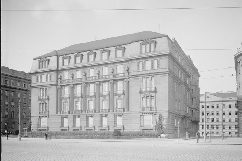 Mehr über den Artikel erfahren Schwarzenbergplatz 5: Vom Palais zum Bürohaus