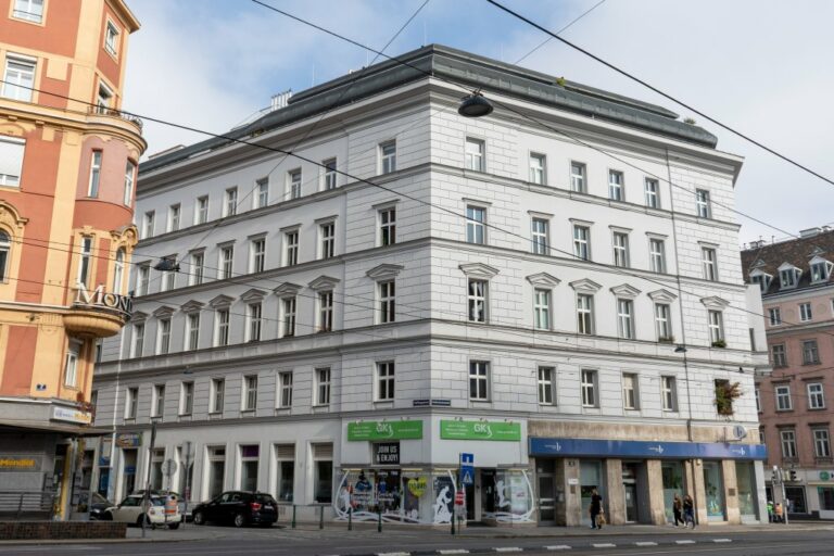 Haus in Wien-Alsergrund, Filiale der Büchereien Wien im Erdgeschoß