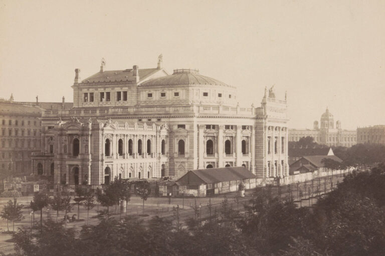 historische Aufnahme der Wiener Ringstraße