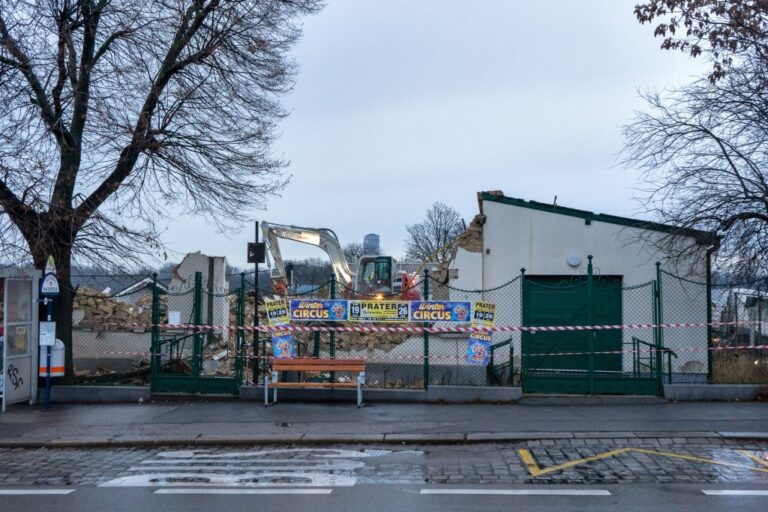 Abriss eines Gebäudes im 2. Bezirk in Wien