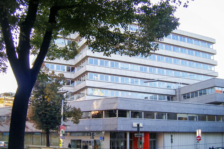 Bürohaus in der Wiedner Hauptstraße, 1970er-Jahre-Architektur, SVS, SVA