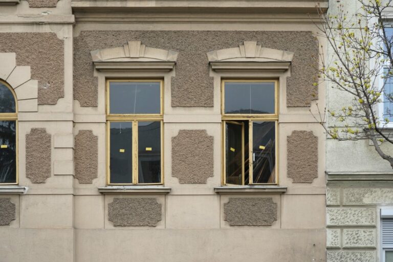 Fassade einer Villa aus der Jahrhundertwende in Wien-Währing