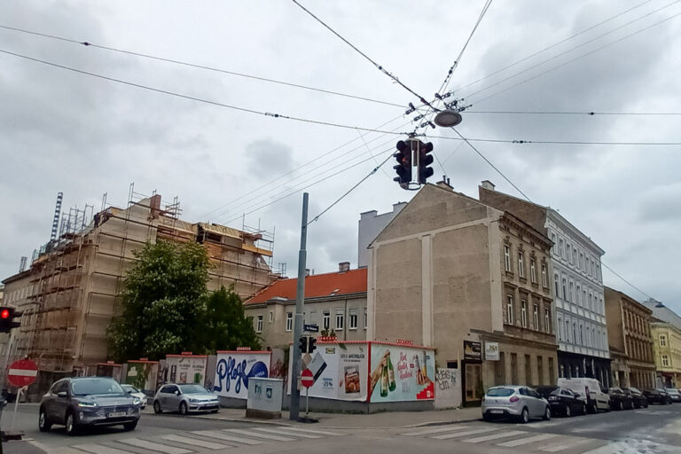 Aichholzgasse, Pohlgasse, Wien-Meidling, Altauten, Autos