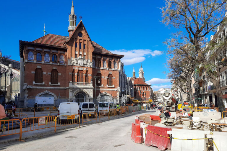 Straße in Valencia wird umgebaut