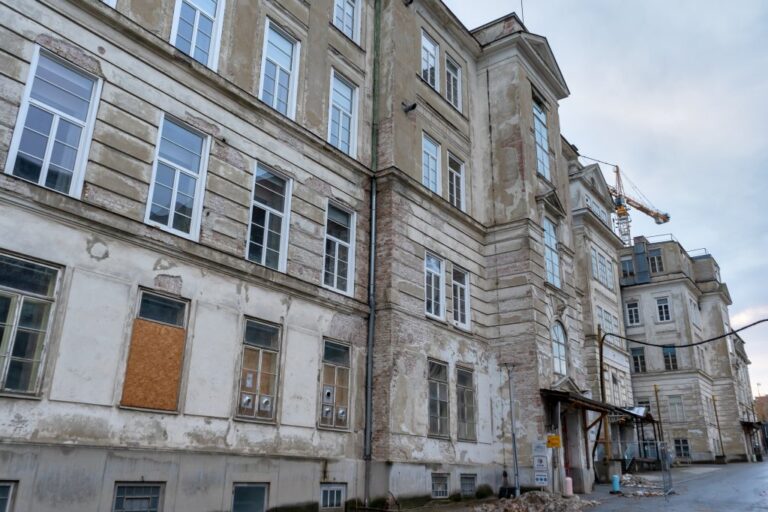 historisches Klinikgebäude in Wien-Alsergrund