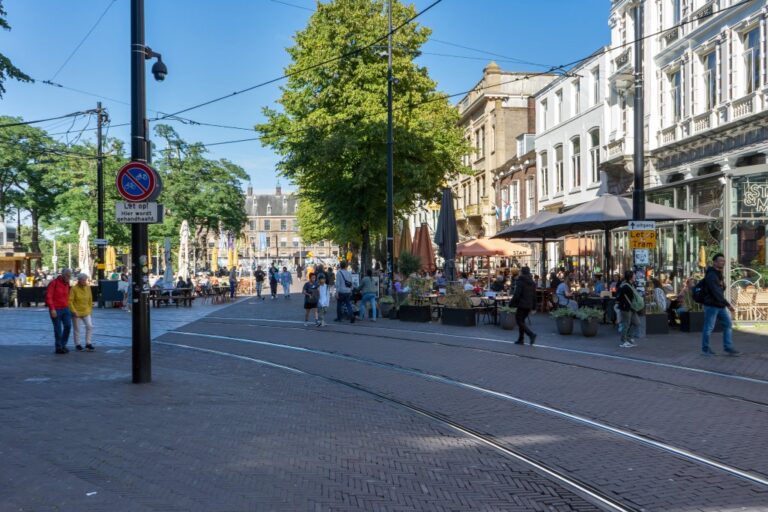Platz in Den Haag, Blick zum Binnenhof