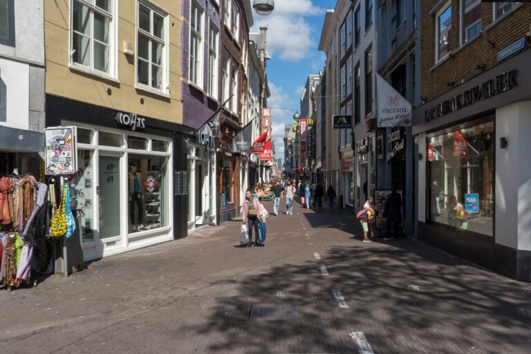 Fußgängerzone in der Altstadt von Den Haag