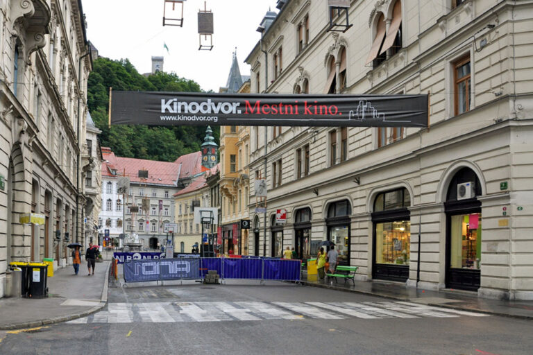 Straße, Plakate