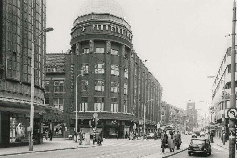 alte Aufnahme der Grote Marktstraat, Planetarium