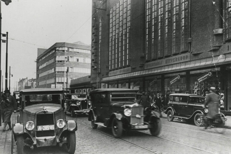 Automobile in der Grote Marktstraat