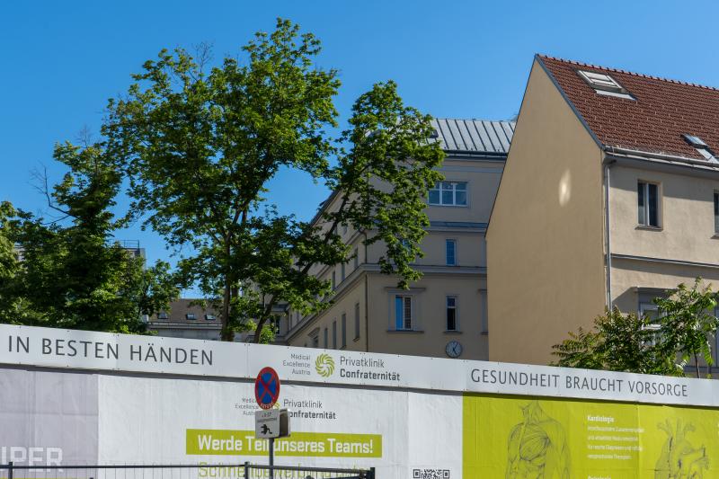 Mehr über den Artikel erfahren Privatklinik will halben Häuserblock abreißen