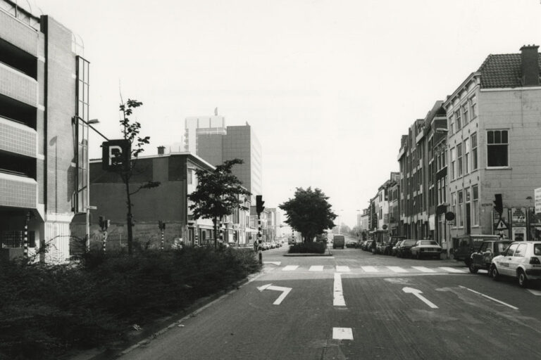 Straße in Den Haag in den 1980ern