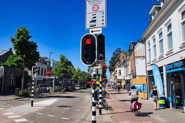 Straße in Utrecht, Ampel