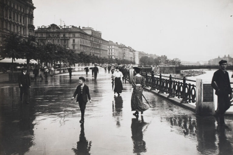 Promenade, Franz-Josefs-Kai, Leute, Donaukanal, Häuserzeile, Hotel Métropole