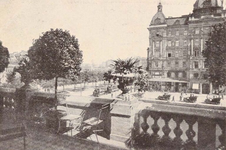Morzinplatz, historische Aufnahme, Bäume, Stühle, Brüstung