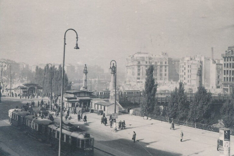 Franz-Josefs-Kai, Straßenbahn, Haltestelle, Brücke
